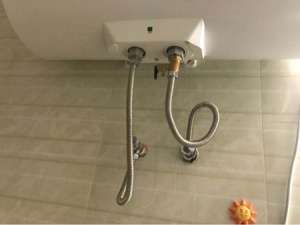 電熱水器進(jìn)水或出水困難怎么辦?