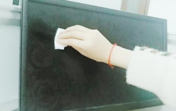 液晶電視打開(kāi)后黑屏怎么回事