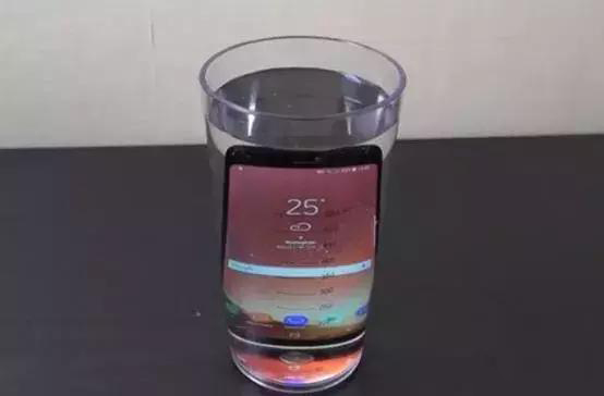 手機(jī)進(jìn)水怎么辦，手機(jī)防水功能