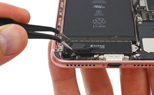 新型智能手機的特殊功能，不用時沒感覺，用完后“真香”！