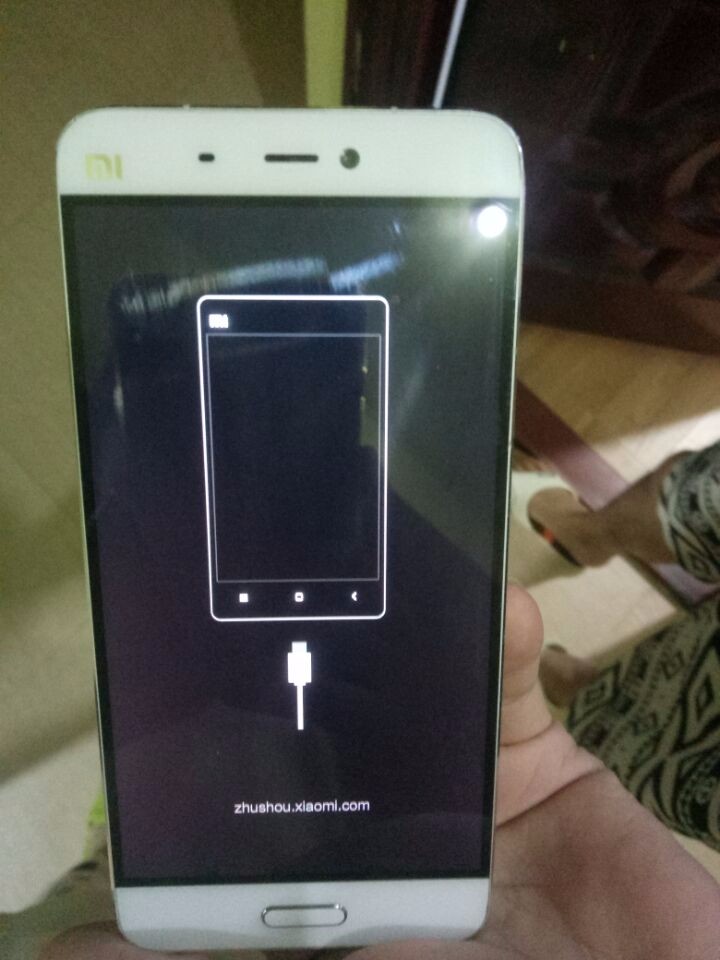 手機開不了機怎么辦？