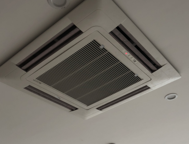 中央空調(diào)出風(fēng)不涼快怎么辦？